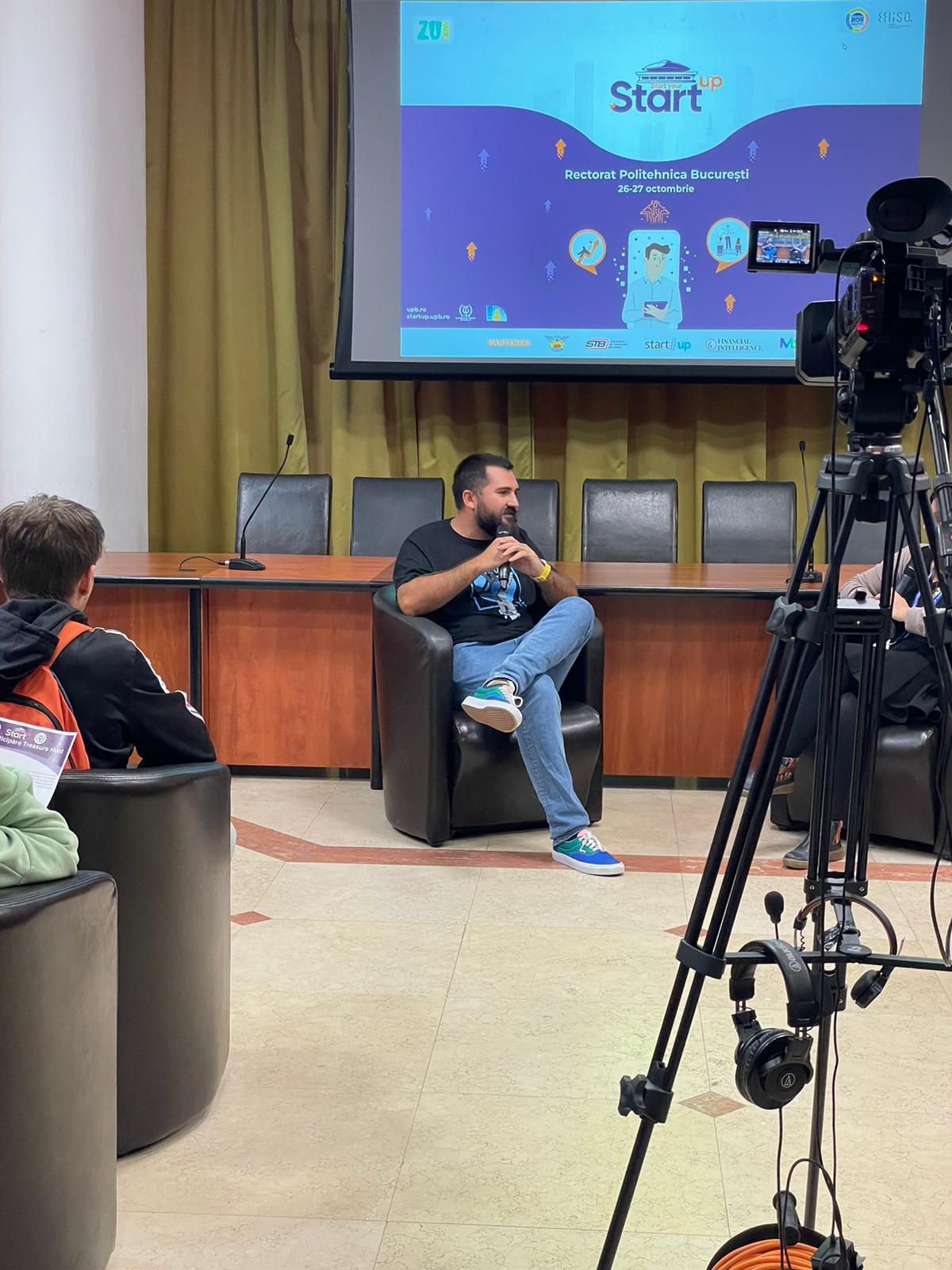 Robert Brezoaie în dialog cu studenții Universității Politehnica București